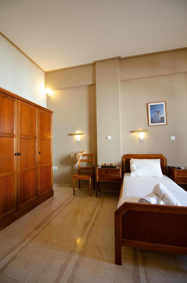 Almira Inn Chora  Luaran gambar